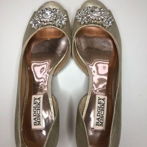 Badgley Mischka Champagne Kitten Heels